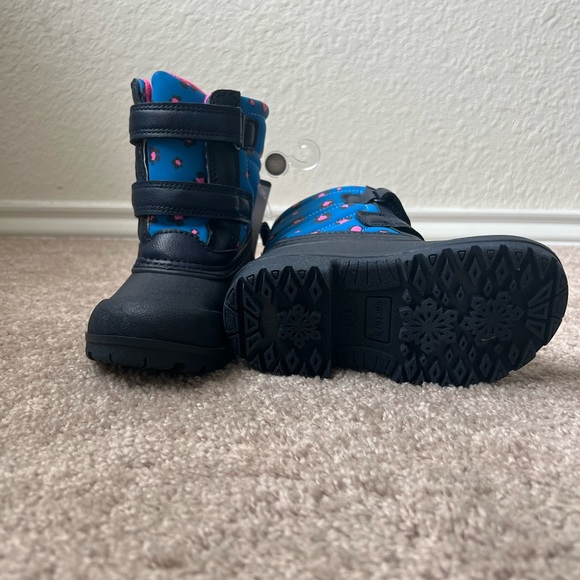 New Carters Toddler Girl Leopard Print Snowboots - Picture 6 of 14